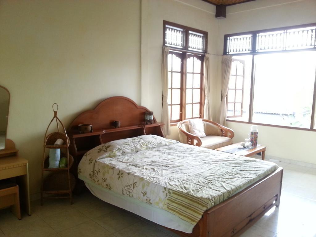 Runa Guesthouse Ubud Zimmer foto